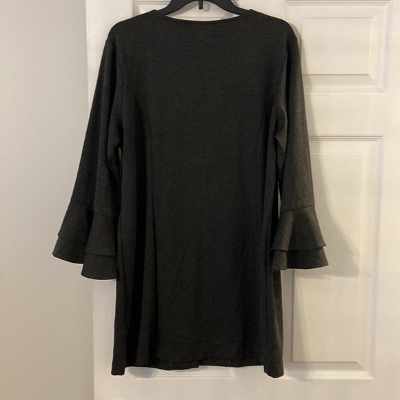 Suzanne Betro length 33” bust 42” Jacket size XL Chic Gray Flared Sleeves 20” - Picture 7 of 12